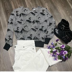 Long sleeve pattern blouse